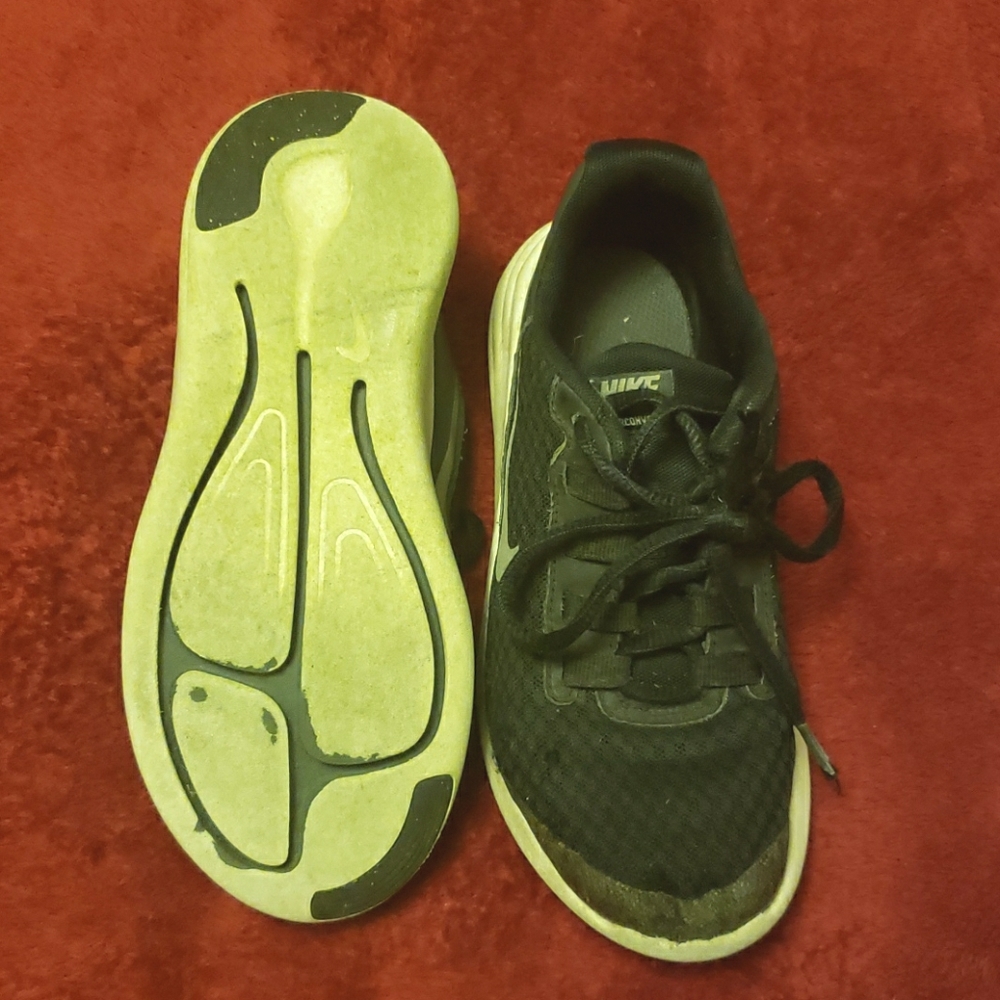Nike Lunar Converge boys size 13.5 C